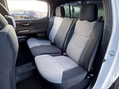 Used 2023 Toyota Tacoma TRD Off-Road image 25