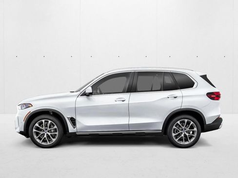 New 2026 BMW X5 M60i AWD/4WD image 3