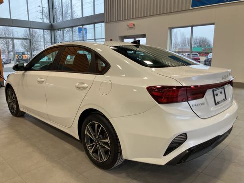 Used 2024 Kia Forte LXS image 7