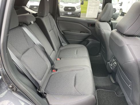Used 2025 Subaru Forester Premium AWD/4WD image 29