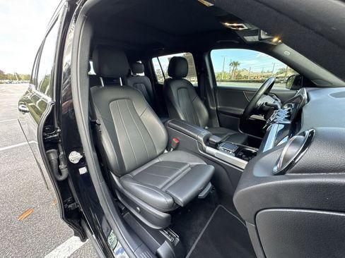 Used 2022 Mercedes-Benz GLB 250 GLB 250 image 29