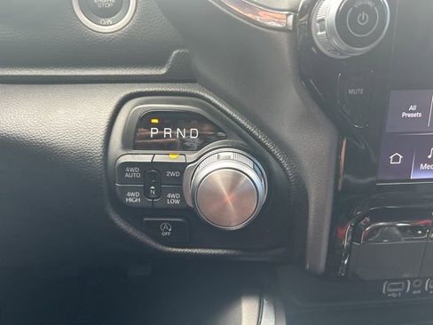 Used 2025 RAM 1500 Laramie AWD/4WD image 30