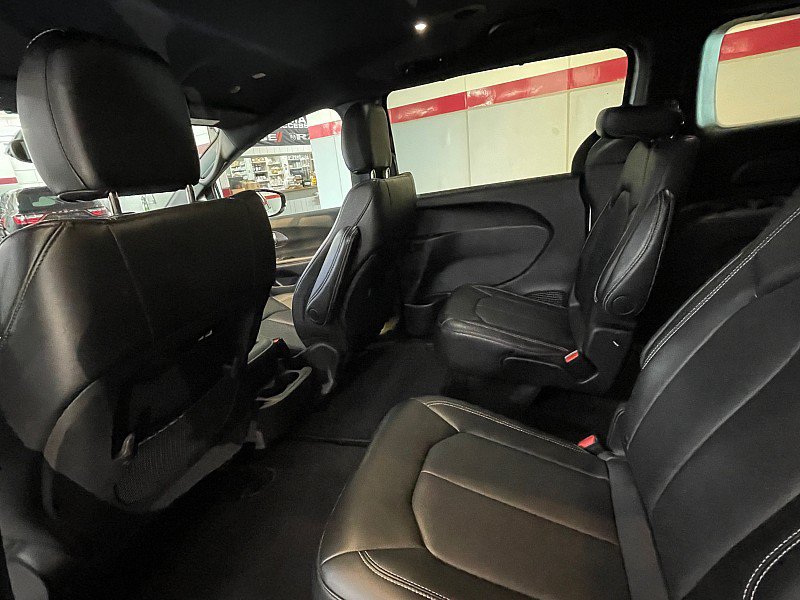 Used 2026 Chrysler Pacifica Select FWD image 22