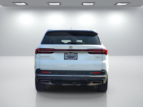 Used 2025 Buick Enclave Preferred FWD image 5