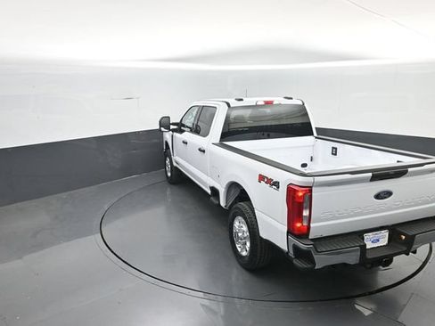 New 2026 Ford F350 XLT w/ FX4 Off-Road Package AWD/4WD image 27