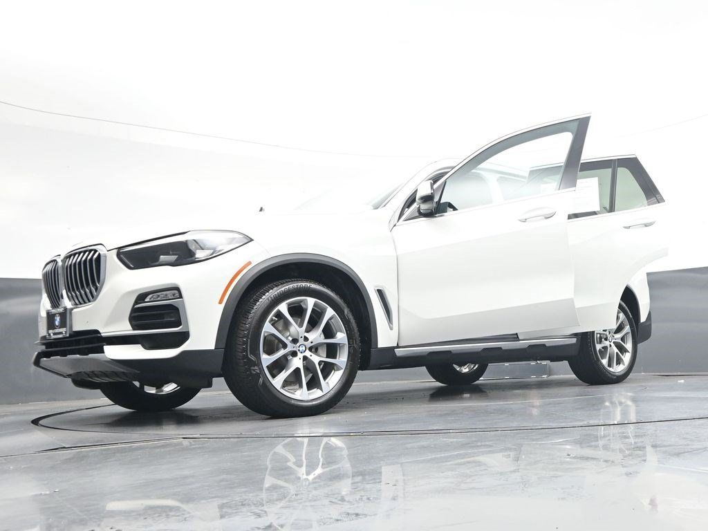 Used 2019 BMW X5 xDrive40i w/ Convenience Package AWD/4WD image 45