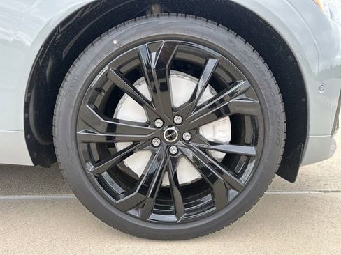 New 2026 Volvo XC60 B5 Ultra w/ Climate Package AWD/4WD image 10