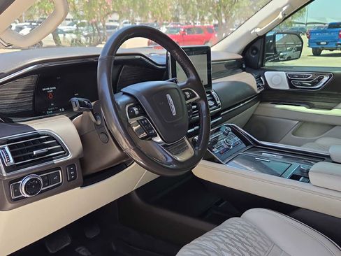 Used 2020 Lincoln Navigator L Black Label w/ Cargo Convenience Package AWD/4WD image 10