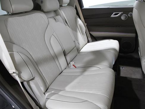 Certified 2021 Genesis GV80 2.5T w/ Prestige Package 04 image 21