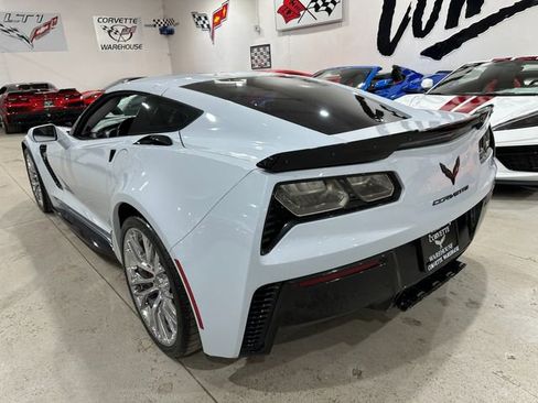 Used 2018 Chevrolet Corvette Z06 image 3