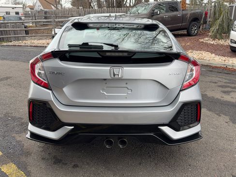 Used 2018 Honda Civic Sport image 6