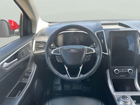 Used 2021 Ford Edge SEL w/ Convenience Package image 17
