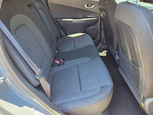 Used 2023 Hyundai Kona SE FWD image 18