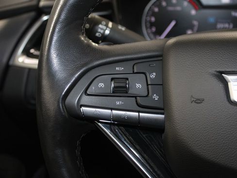 Used 2024 Cadillac XT6 Premium Luxury image 40