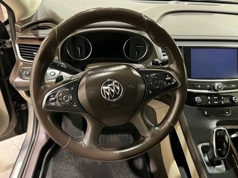 Used 2017 Buick LaCrosse Preferred image 22