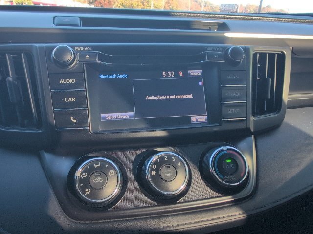 Used 2016 Toyota RAV4 LE AWD/4WD image 20