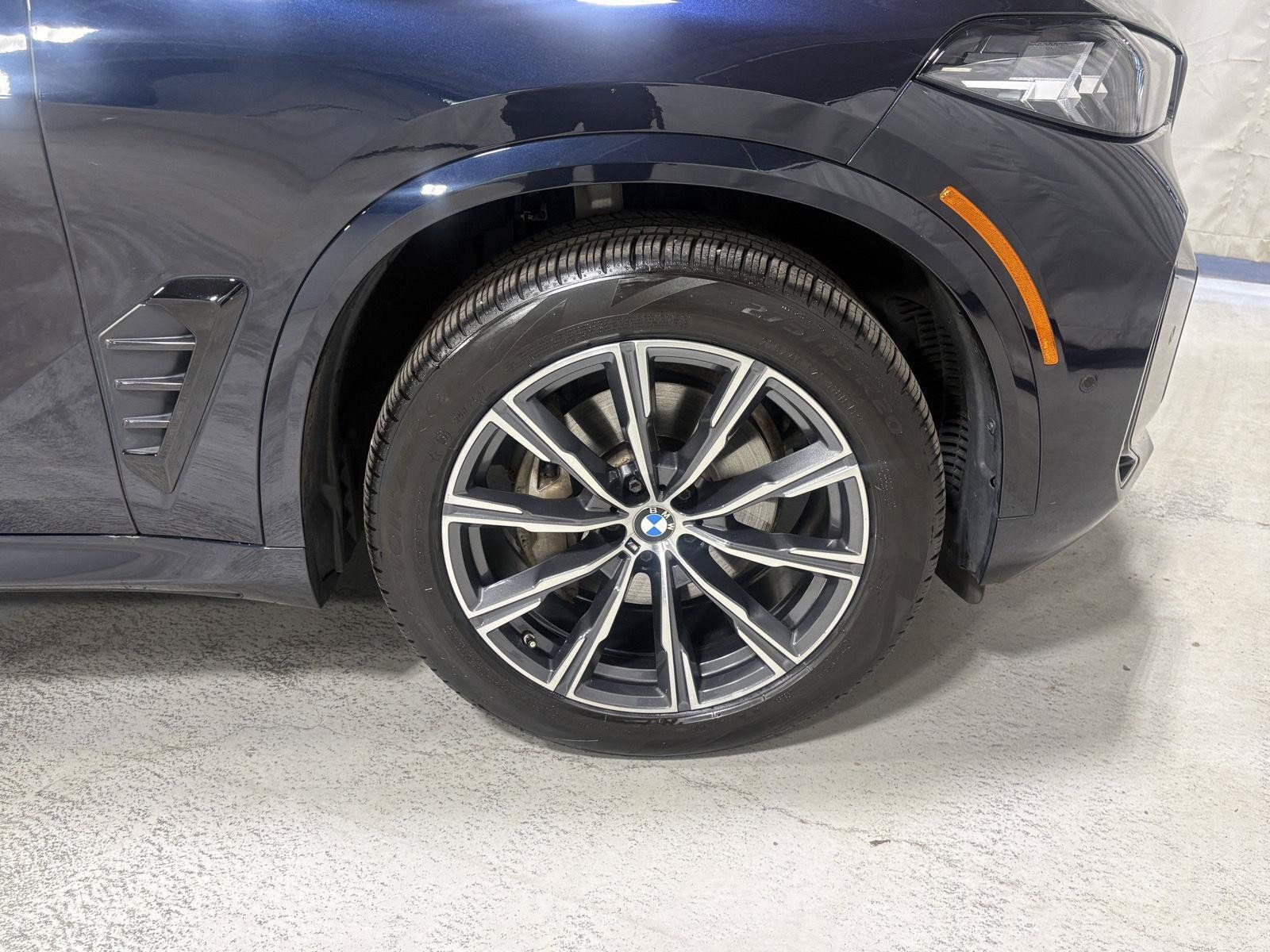Used 2024 BMW X5 xDrive40i w/ M Sport Package AWD/4WD image 41