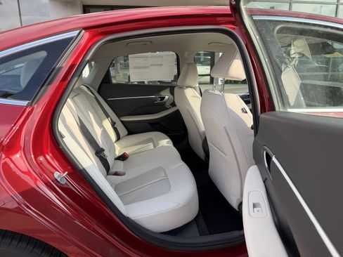 New 2026 Hyundai Sonata SEL FWD image 19