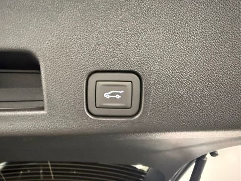 New 2026 GMC Acadia Elevation FWD image 9