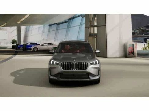 New 2026 BMW X1 xDrive28i w/ Technology Package image 3