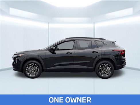 Used 2026 Chevrolet Trax LT w/ Driver Confidence Package FWD image 2