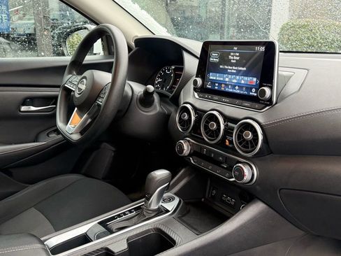 Used 2024 Nissan Sentra SV image 27