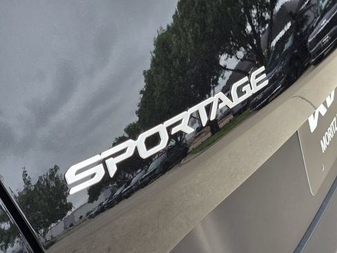New 2026 Kia Sportage LX FWD image 8