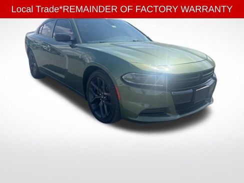 Used 2022 Dodge Charger SXT w/ Blacktop Package image 3