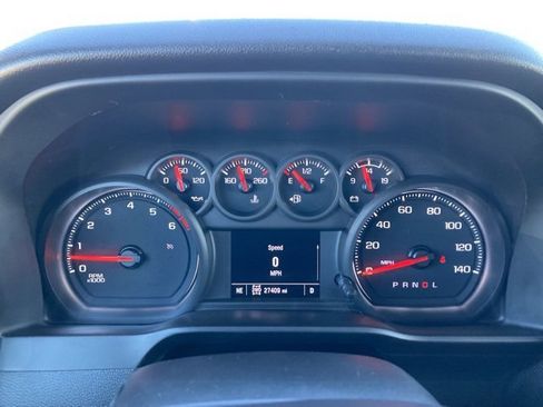 Used 2024 Chevrolet Silverado 2500 Custom w/ Custom Value Package image 18