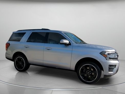 Certified 2023 Ford Expedition Limited image 33