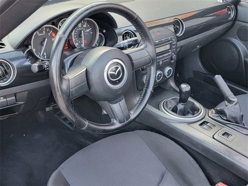 Used 2015 MAZDA MX-5 Miata Sport image 7