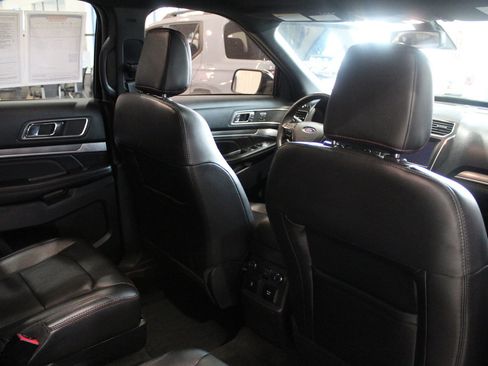 Used 2018 Ford Explorer Sport w/ Equipment Group 401A image 21
