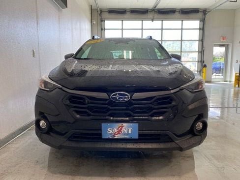 Used 2024 Subaru Crosstrek 2.0i Premium AWD/4WD image 4