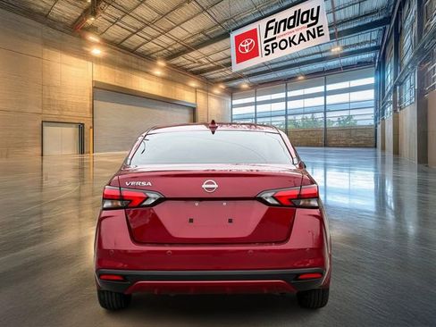 Used 2025 Nissan Versa SV image 5