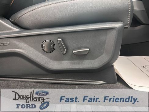 New 2025 Ford F350 Lariat w/ Lariat Ultimate Package image 38