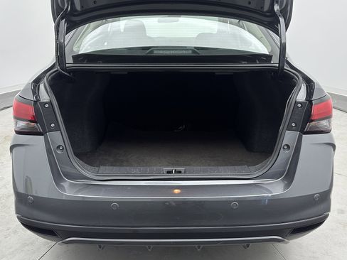 Used 2023 Nissan Versa SV image 27