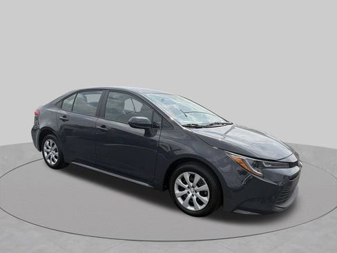 Used 2026 Toyota Corolla LE FWD image 40