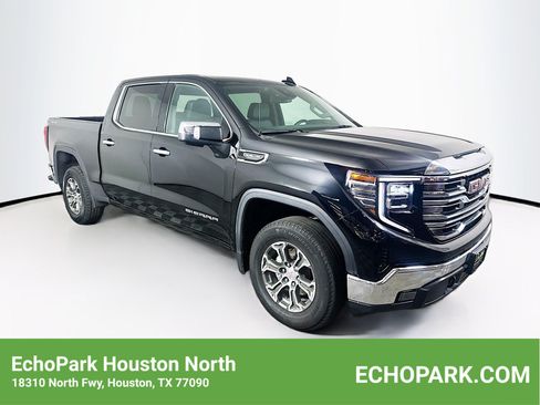 Used 2025 GMC Sierra 1500 SLT AWD/4WD image 1