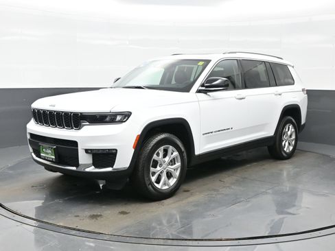 Used 2023 Jeep Grand Cherokee L Limited image 2