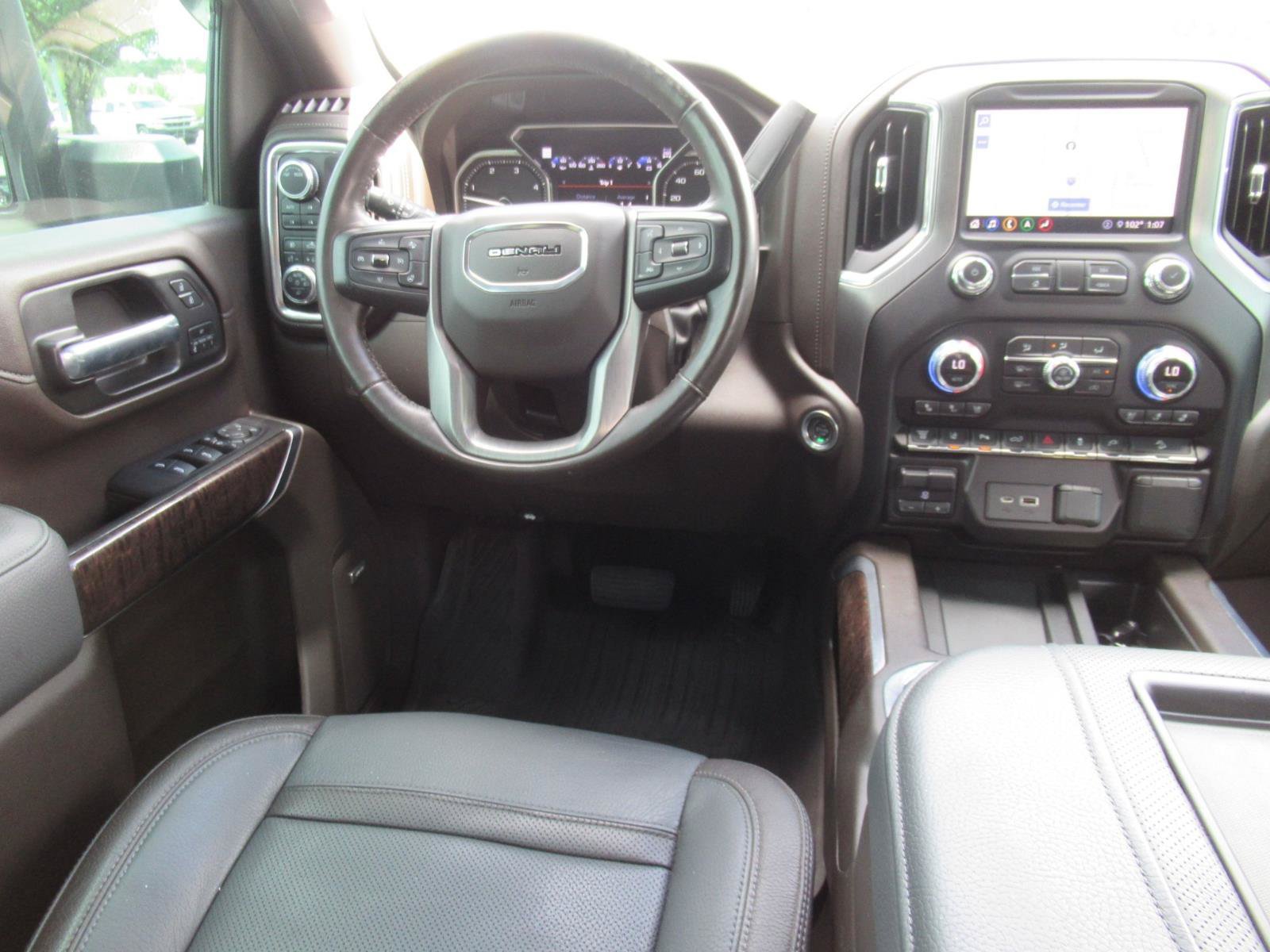 Used 2020 GMC Sierra 2500 Denali w/ Denali Ultimate Package AWD/4WD image 13