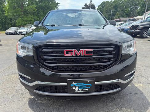 Used 2018 GMC Acadia SLT w/ LPO, Black Accent Package AWD/4WD image 2