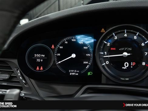 Used 2024 Porsche 911 Targa 4 GTS w/ Premium Package image 35