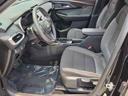 Used 2021 Chevrolet TrailBlazer LS FWD image 10