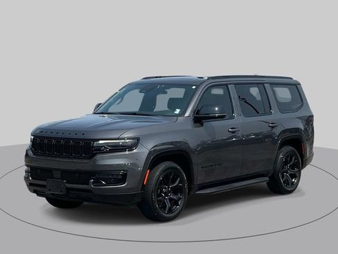 Used 2023 Jeep Wagoneer Series II AWD/4WD image 8