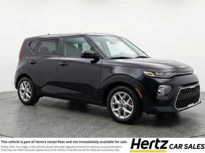 Used 2025 Kia Soul LX w/ LX Technology Package