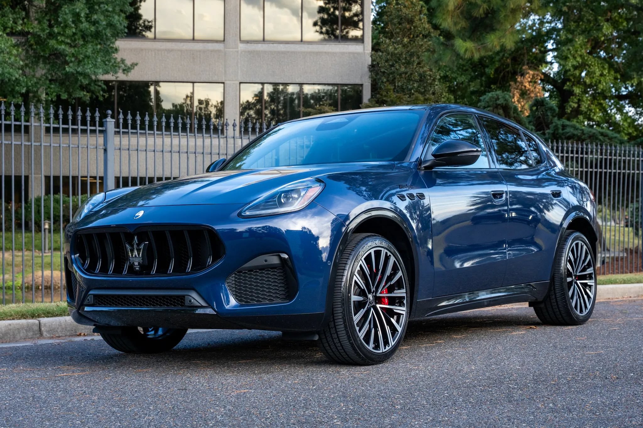 Used 2025 Maserati Grecale Modena AWD/4WD image 1