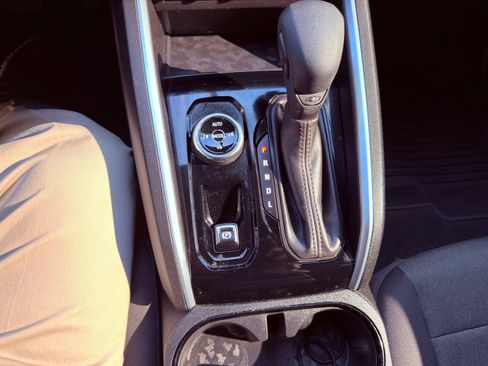 Used 2024 Chevrolet Colorado Trail Boss w/ Advanced Trailering Package image 36