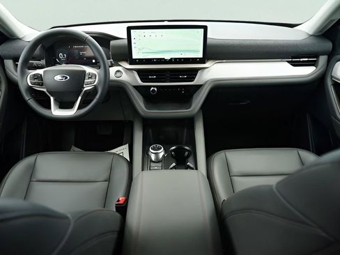 Certified 2026 Ford Explorer Active RWD image 22