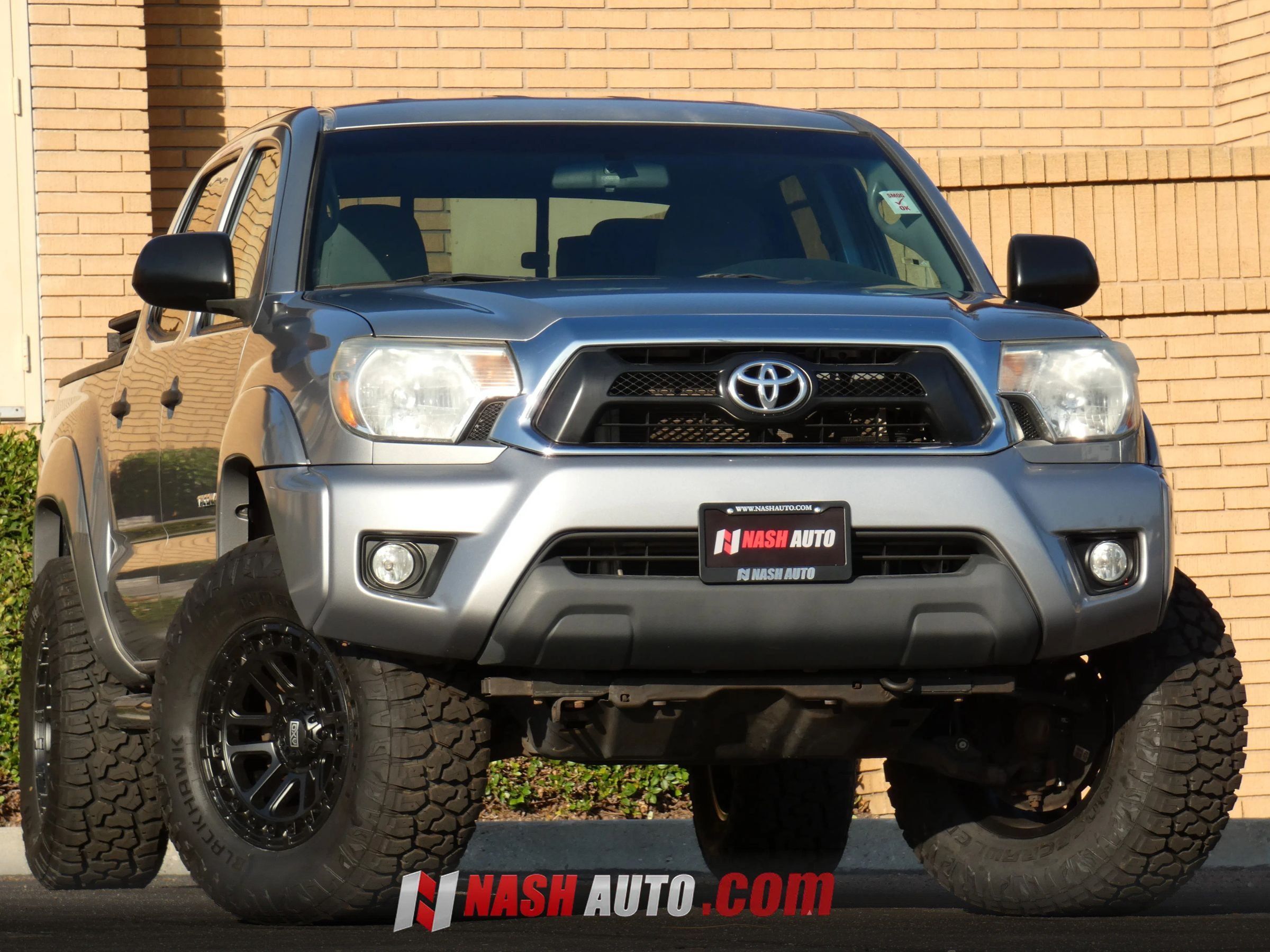 Used 2015 Toyota Tacoma PreRunner w/ SR5 Package RWD image 3