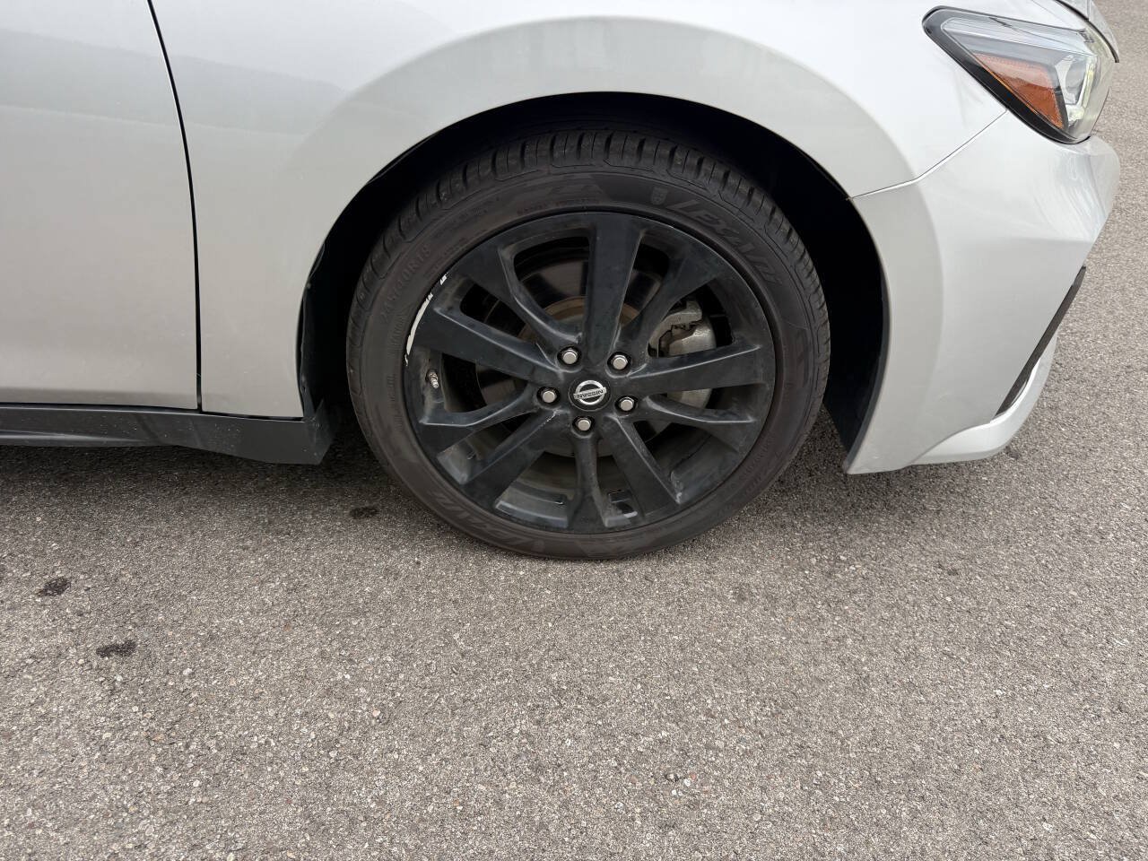 Used 2021 Nissan Maxima 3.5 SV w/ Floor Mat Group FWD image 6